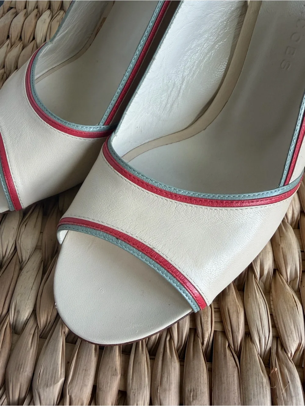 Marc Jacobs Collection Italy Cream Leather Slingback Peep Toe Heels 38.5